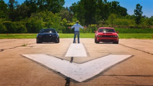 Гранд Тур / The Grand Tour 3 сезон 1 серия - Музыка города Моторов